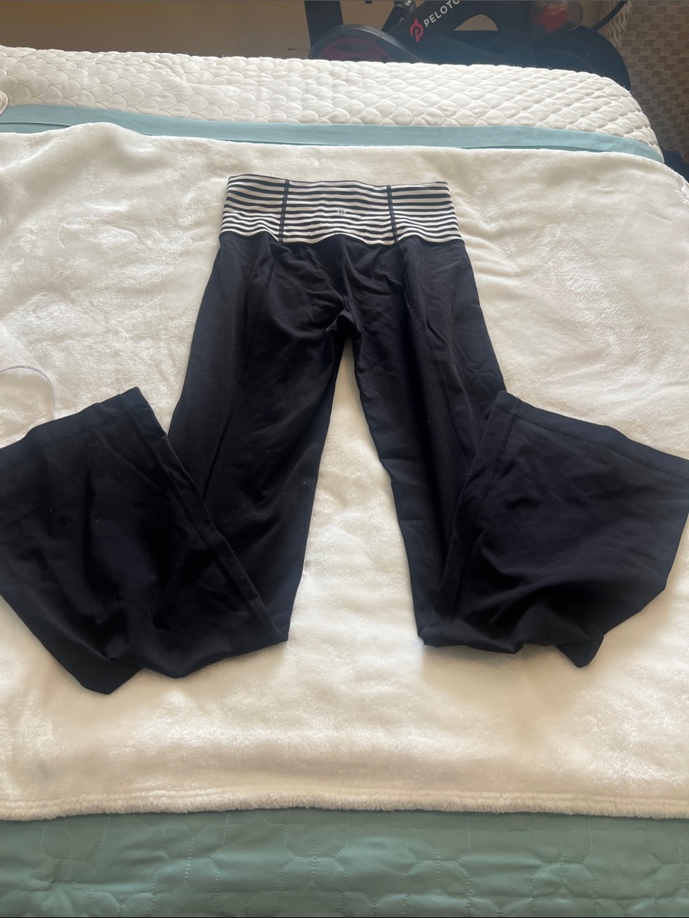 Lululemon size 6 wide legged black leggings with wide waistband
